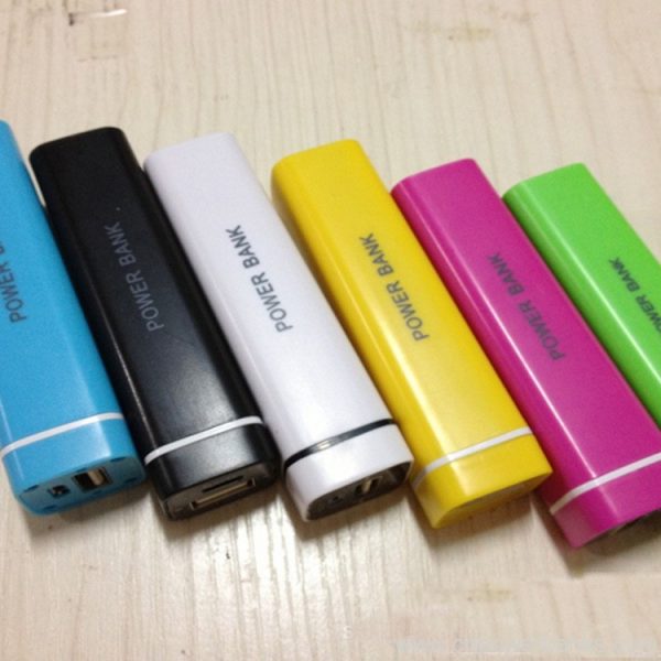911538878_369137689 Lipstick-Size Power Bank in Eight Matte Colors