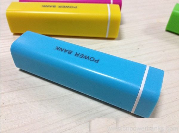 911576765_369137689 Lipstick-Size Power Bank in Eight Matte Colors