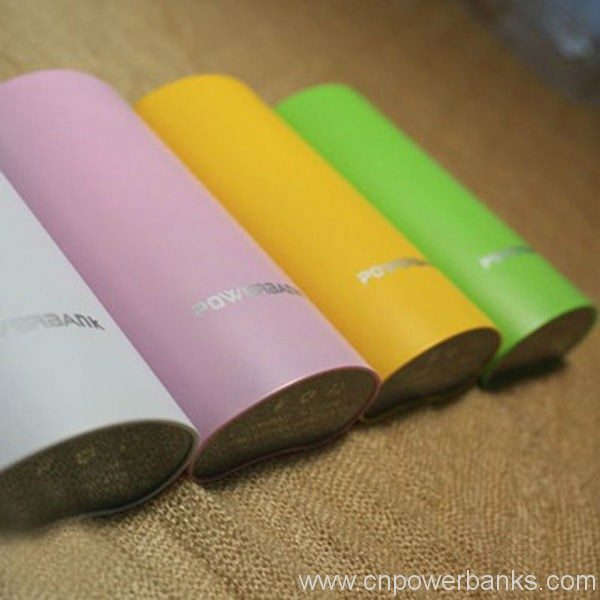 Emergency 7200mah portable mobile power bank 4 Emergency Power Bank with LED Flashlight