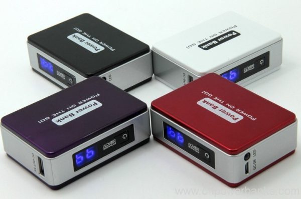 4400mAh smart phones mini Power banks with power display Mini Power Bank with Power-Level Display