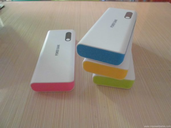 5600mAh Power bank with LED Display 4 Mid-Size Power Bank with LED Display