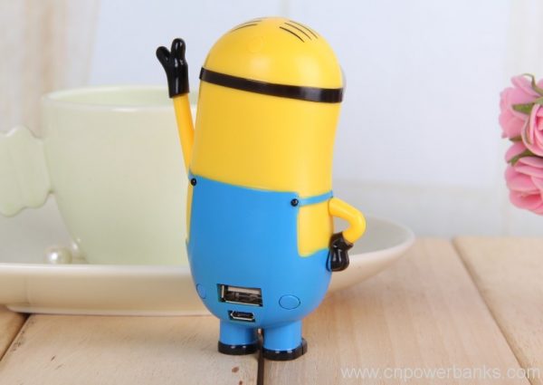 Cartoon Little Yellow Man Mobile Charger 2600mAh Cute Power Bank 3 Cartoon Character Power Bank for Licensed Merchandise