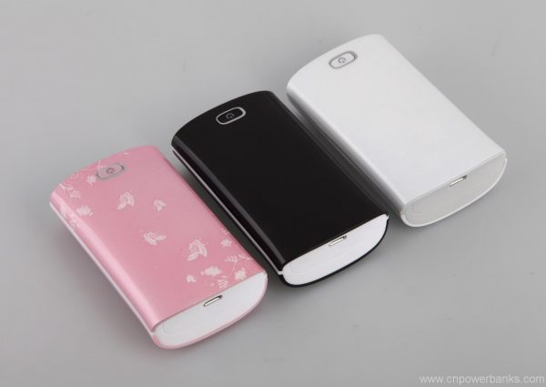Fashion design 5600mah built in cable power bank 4 Built-in Cable Power Bank for Event Giveaways