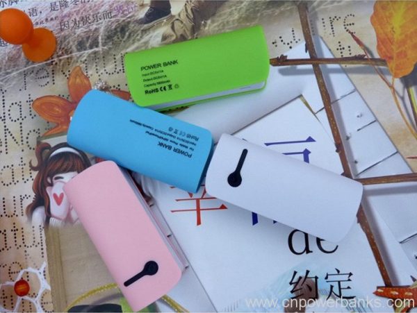 LED Flashlight 5600mah led power bank 5 Customizable LED Flashlight Power Bank for OEM Orders
