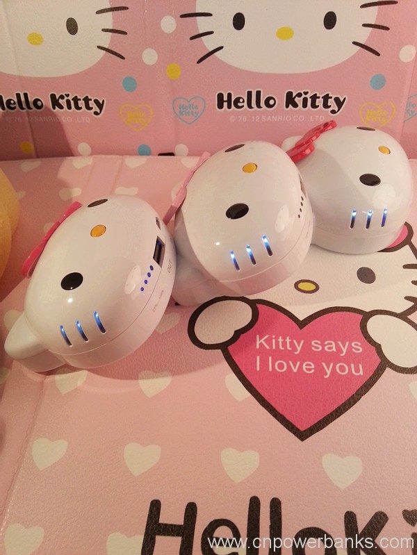 Lithium polymer cell power bank Flashlights Hello Kitty power bank 4 Character-Theme Power Bank for Licensed Gift Programs