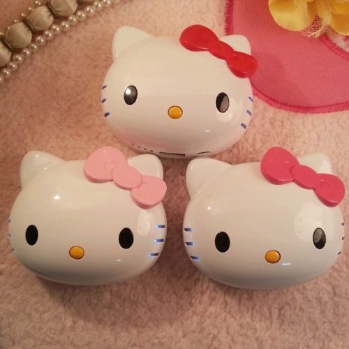 Lithium polymer cell power bank Flashlights Hello Kitty power bank Character-Theme Power Bank for Licensed Gift Programs