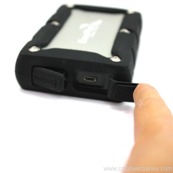 7200mah waterproof and shockproof power banks for outdoor use 5 Waterproof Shockproof Power Bank for Outdoor Work