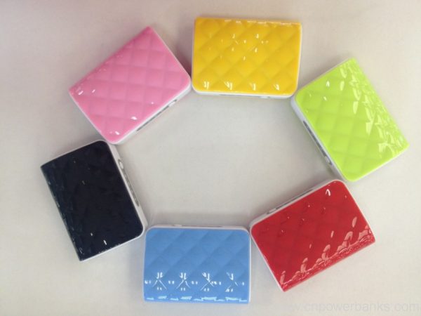 Purse-Size Power Bank for Handbag Retail