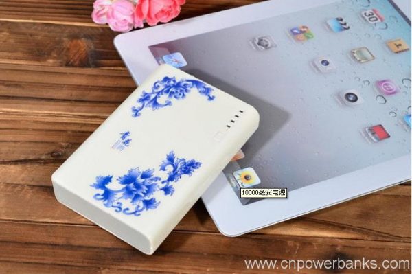 Chinese style Blue and White porcelain mobile power bank 11 Blue-and-White Porcelain Power Bank for Cultural Gift Retail