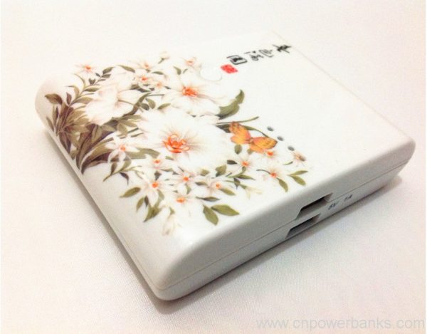 Chinese style Blue and White porcelain mobile power bank 9 Blue-and-White Porcelain Power Bank for Cultural Gift Retail