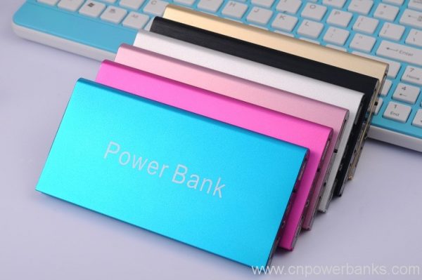 Ultra slim power bank with 20000mah polymer batteries 10 Ultra Slim Keychain Power Bank for Everyday Carry