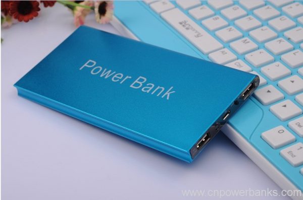 Ultra slim power bank with 20000mah polymer batteries 5 Ultra Slim Keychain Power Bank for Everyday Carry