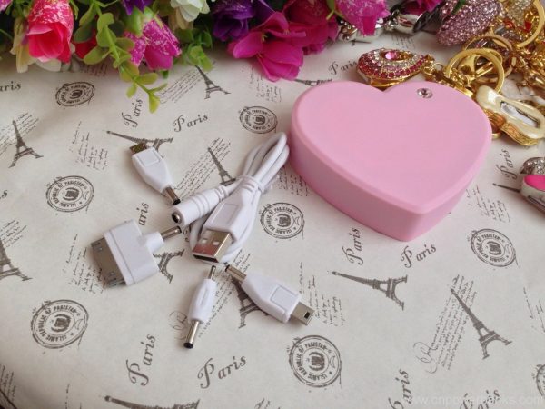Lovely heart 5200mAh portable charger for Samsung/Iphone and all the smartphones 6 Aluminum Heart Power Bank for Couple Gifting