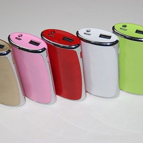 Fast-Charge Mini Power Bank for Quick Top-Up Retail