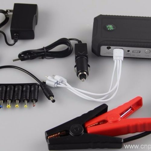 Multifunction jump starter 12V car starter Power banks 3 Field-Service Jump Starter with Laptop Port